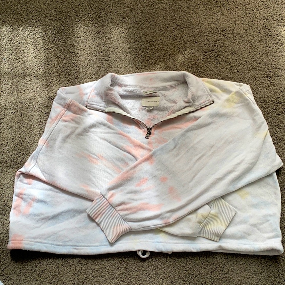 tie-dye cropped American eagle hoodie.